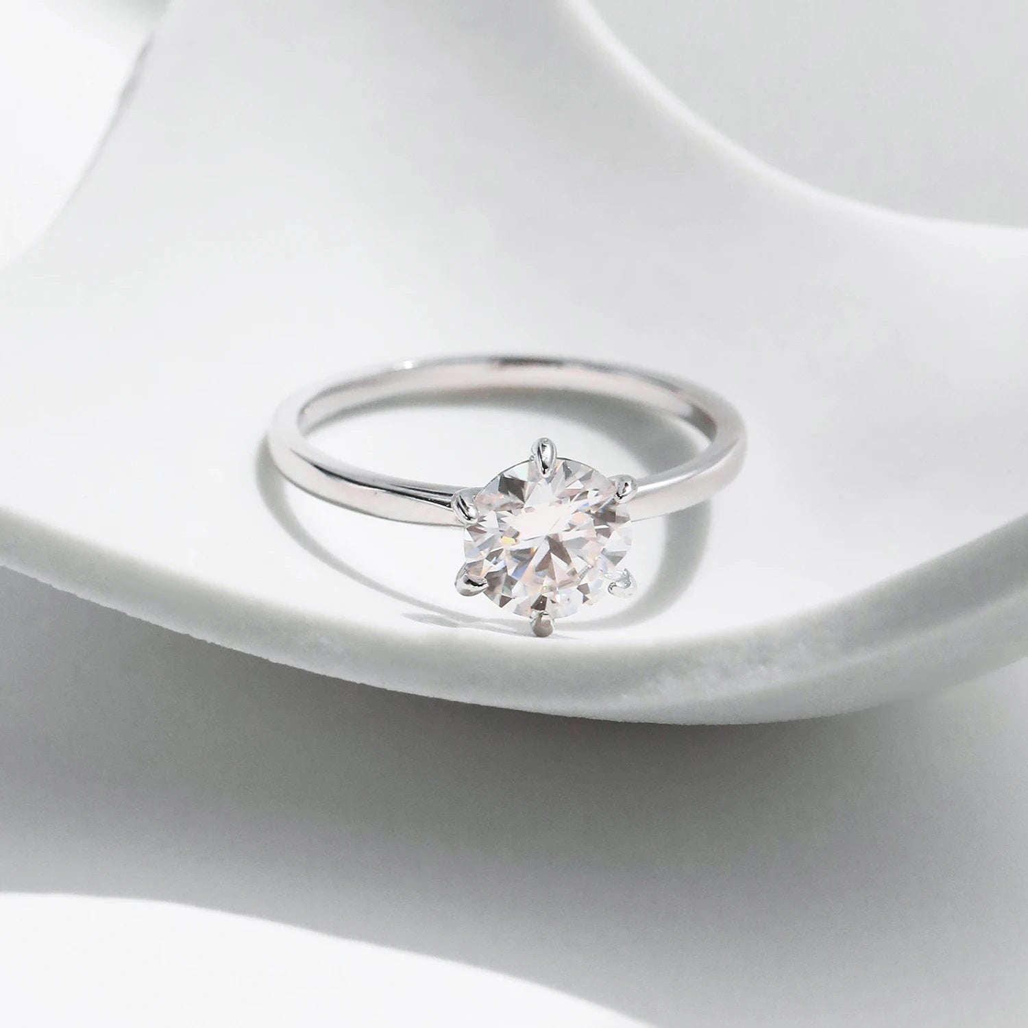 Anel Classico Solitario em Moissanite 1CT - Virena Imperior 2