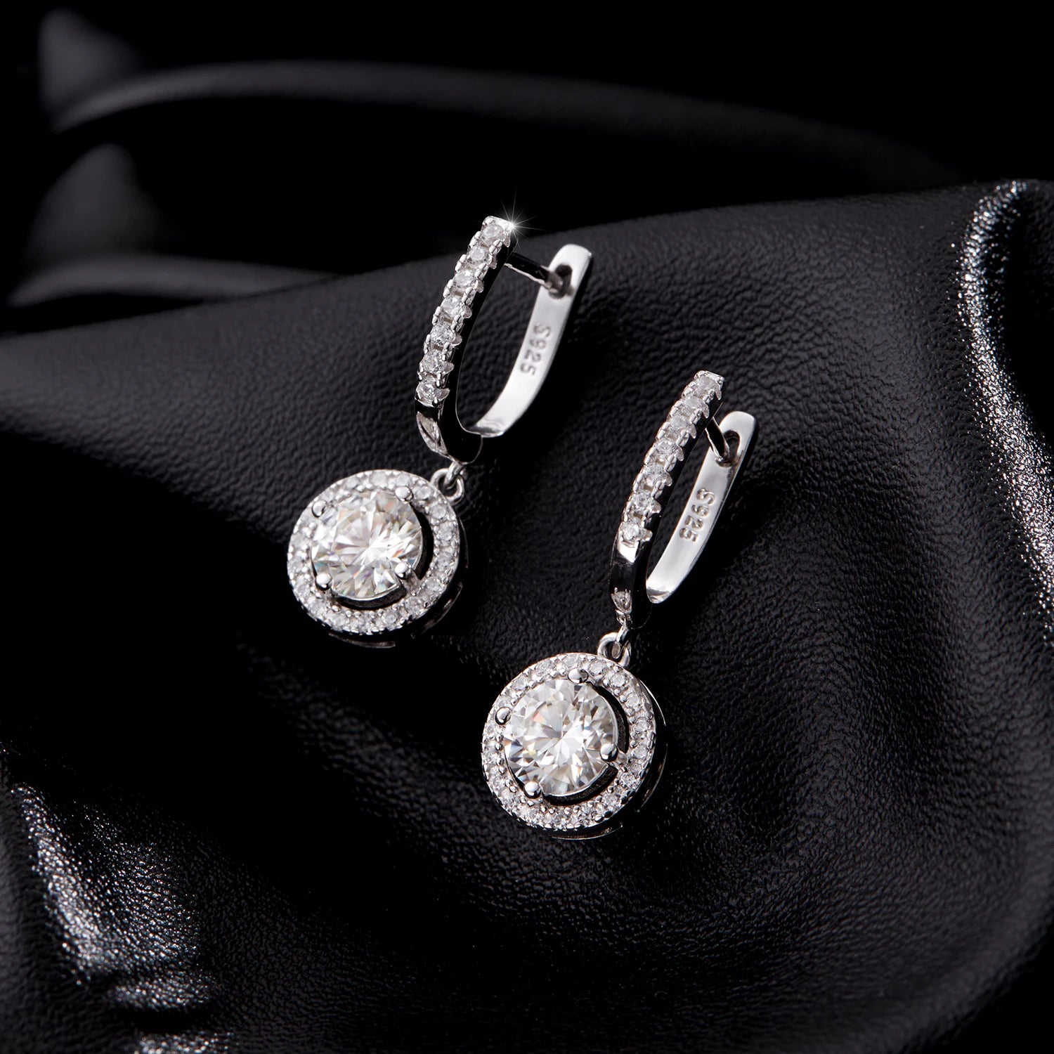 Brinco Argola em Moissanite – Virena Solis