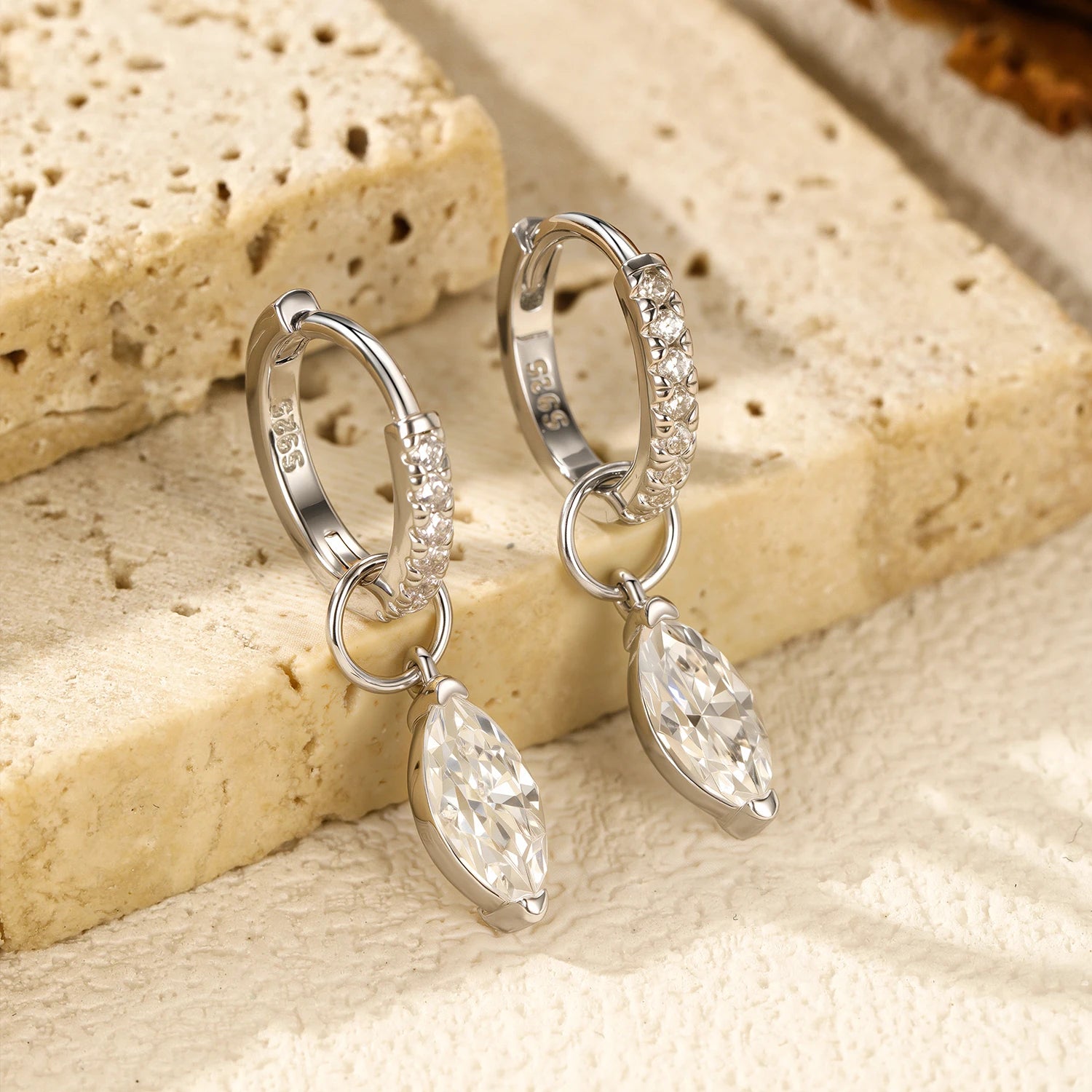 Brinco Argola em Moissanite – Virena Navarra