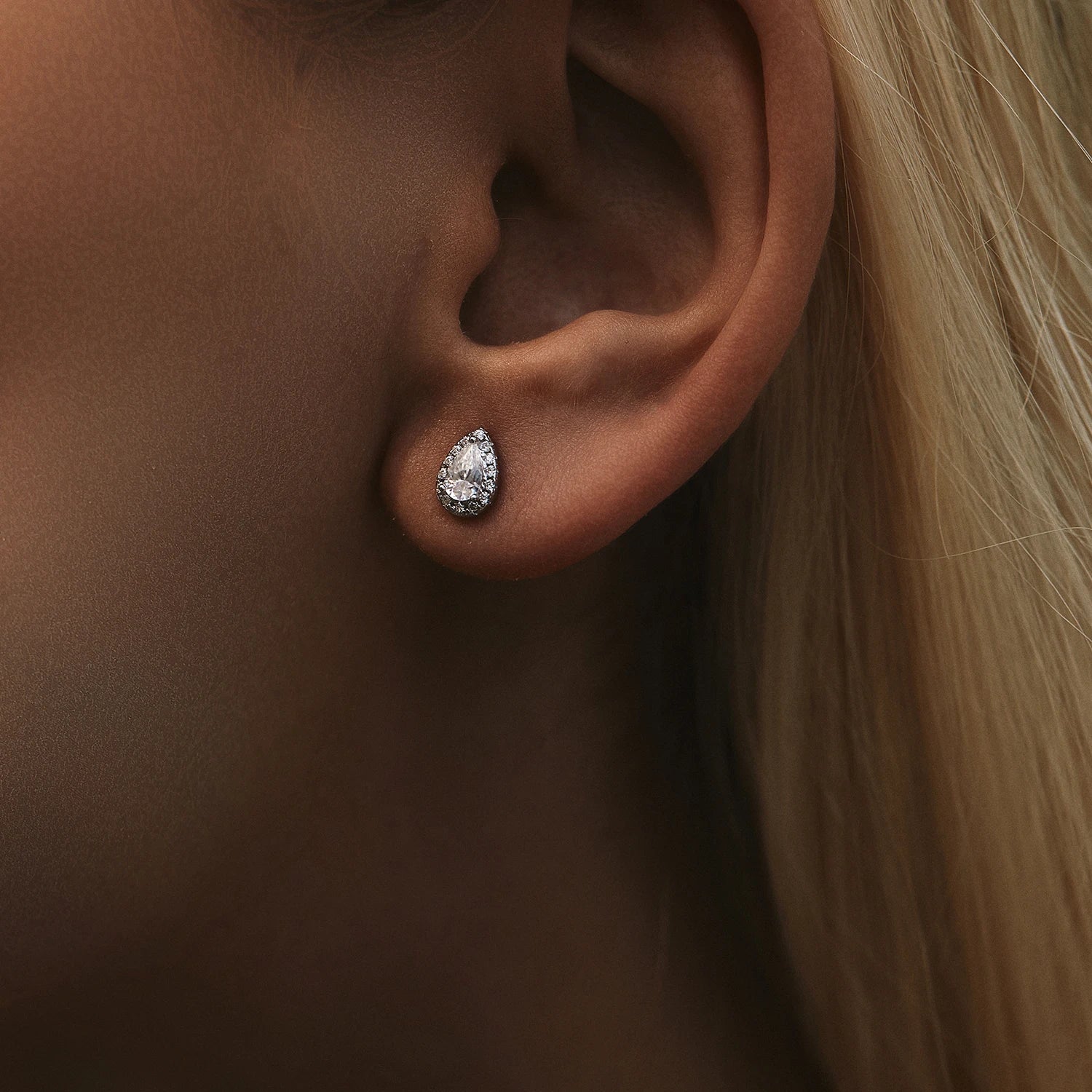 Brinco Gota Ponto de Luz em Moissanite – Virena Purelle