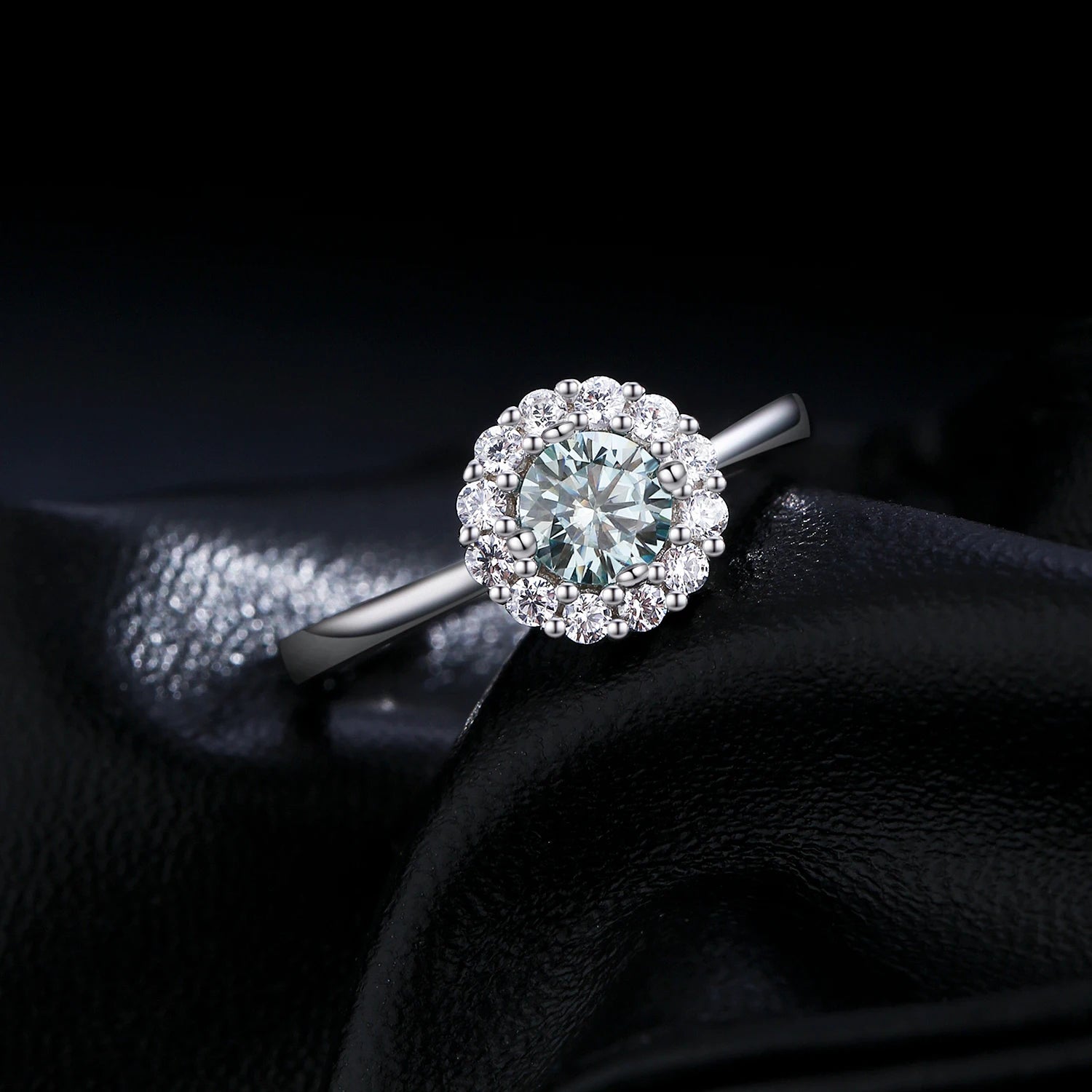 Anel Solitário Halo em Moissanite - Virena Viridis