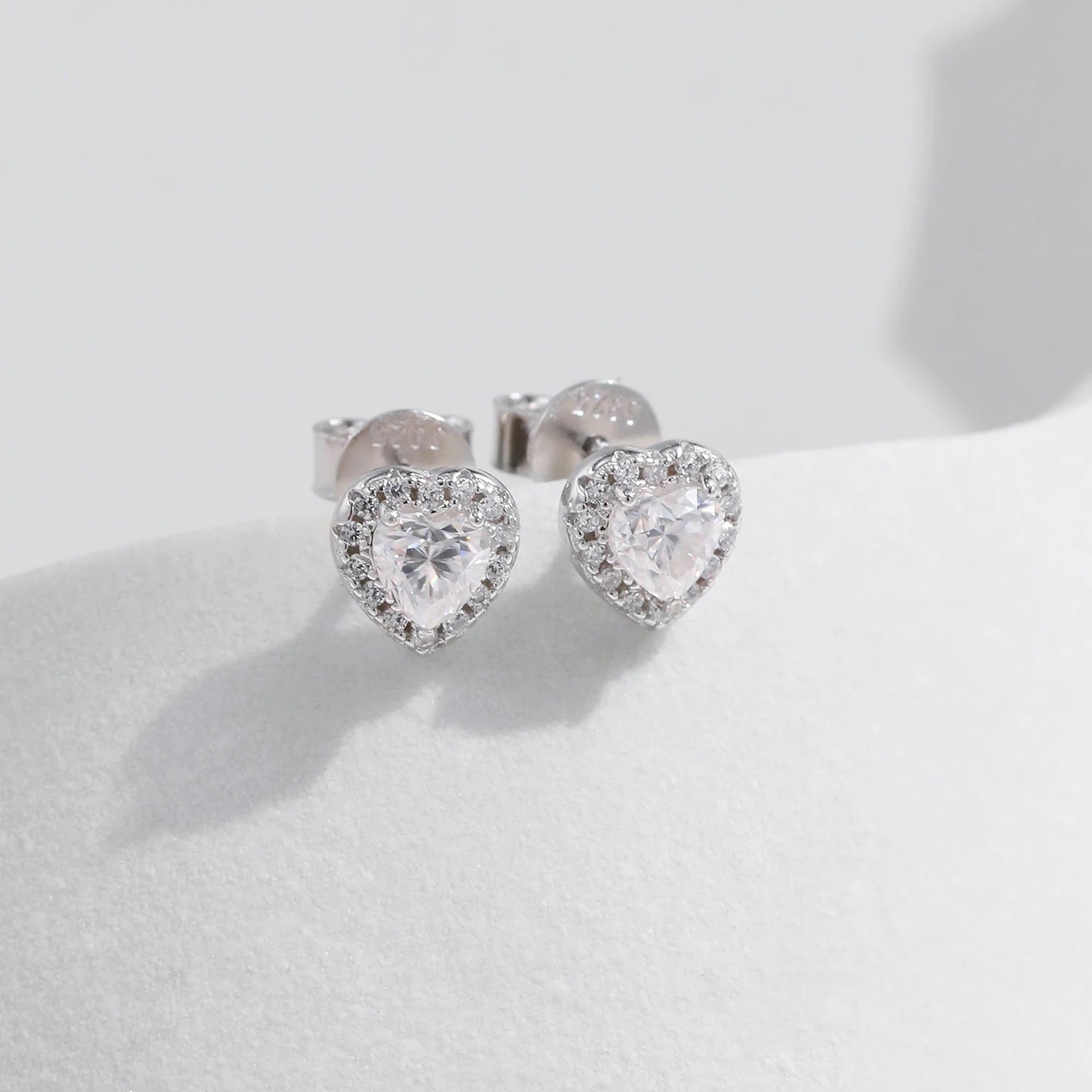 Brinco Coração em Moissanite – Virena Amélie