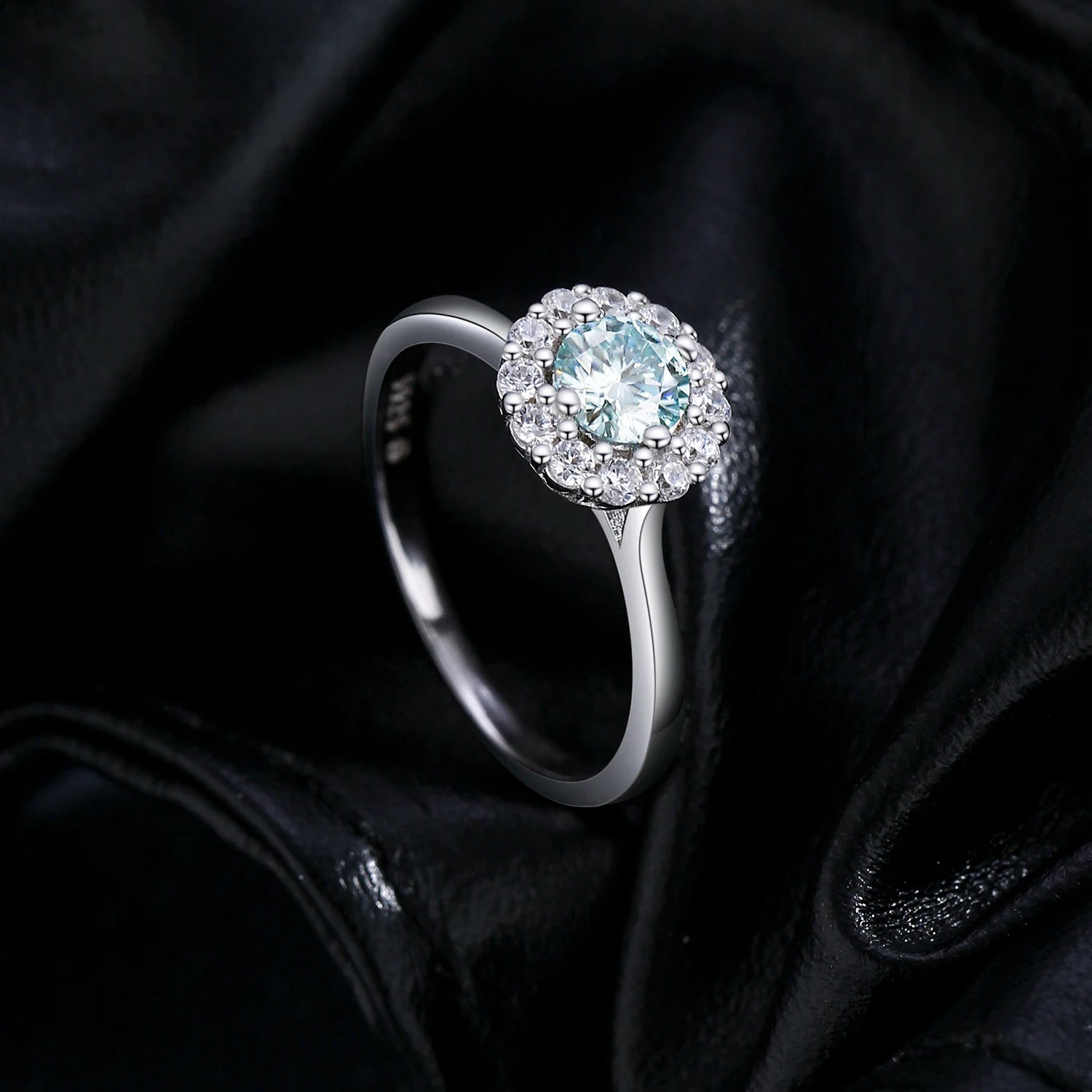Anel Solitário Halo em Moissanite - Virena Viridis