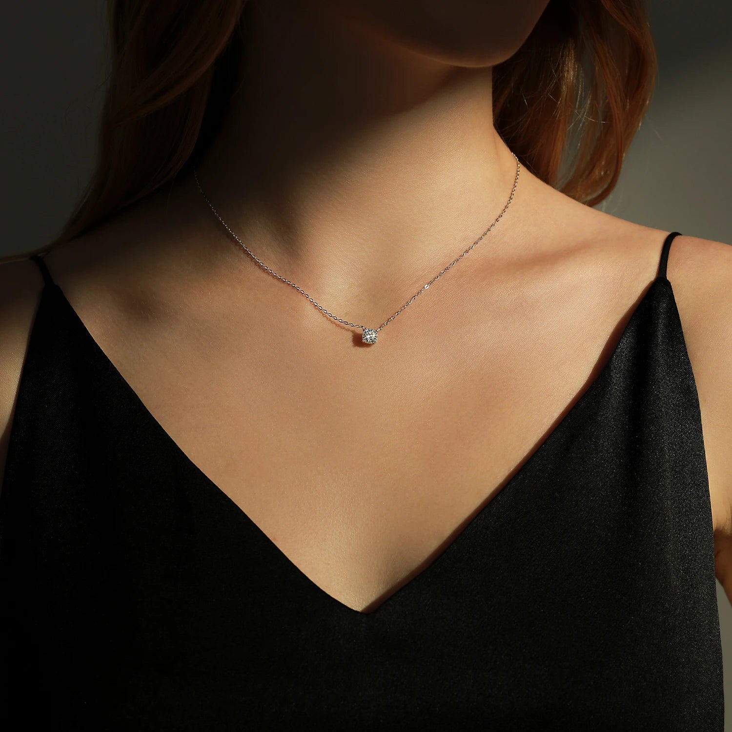 Colar Ponto de Luz em Moissanite - Virena Astra