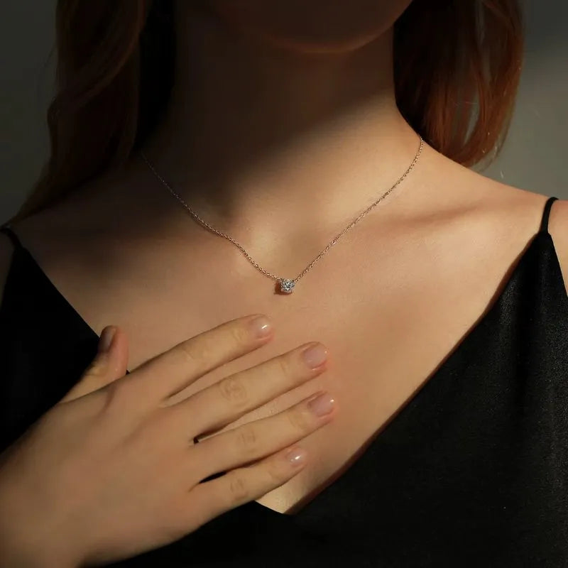 Colar Ponto de Luz em Moissanite - Virena Astra