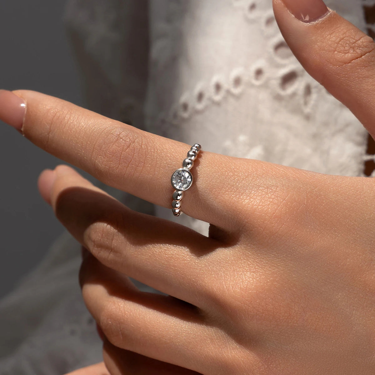 Anel em Moissanite - Virena Orbe 2