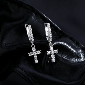Brinco Cruz Argola em Moissanite – Virena Lux Sanctum