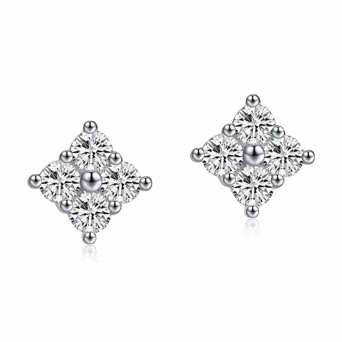 Brinco Trevo em Moissanite – Virena Clovera
